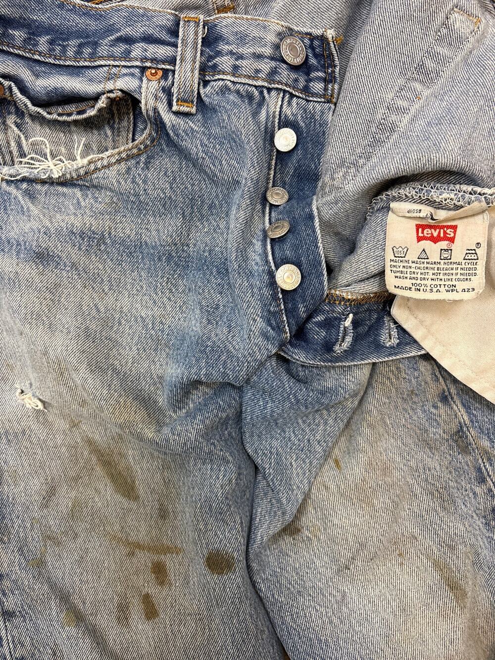 VTG thrashed 90s Levi’s 501-0115 button fly 32x32 (31x31) grunge